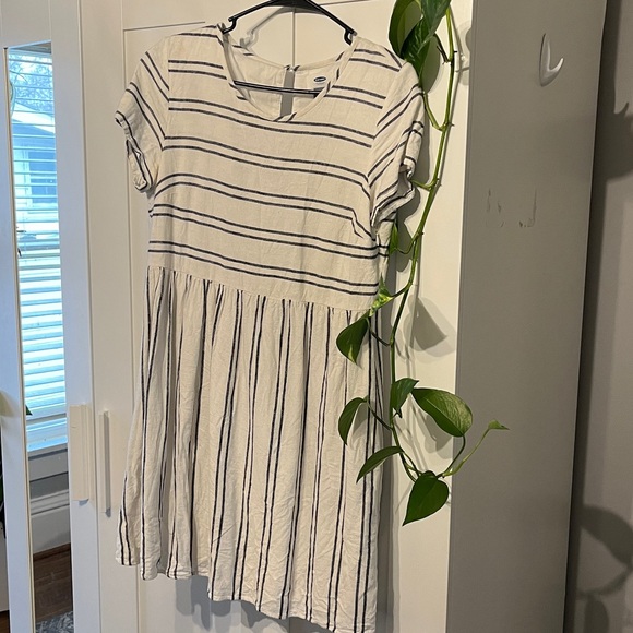 Old Navy Dresses & Skirts - Old Navy blue and White Striped Dress